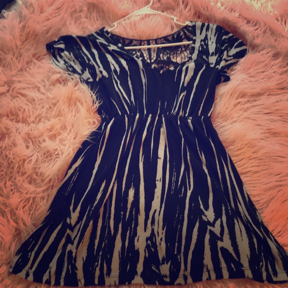 Crochet detail party dress